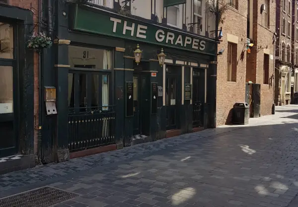 The Grapes on Mathew Street Closed
